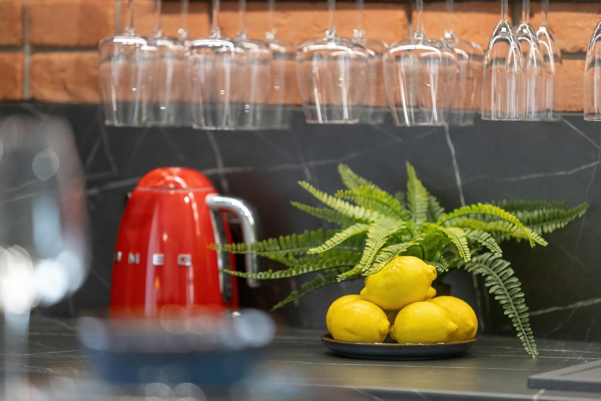Exclusive Grey And Red Apartment In Warsaw Center By Noclegi Renters Esterno foto